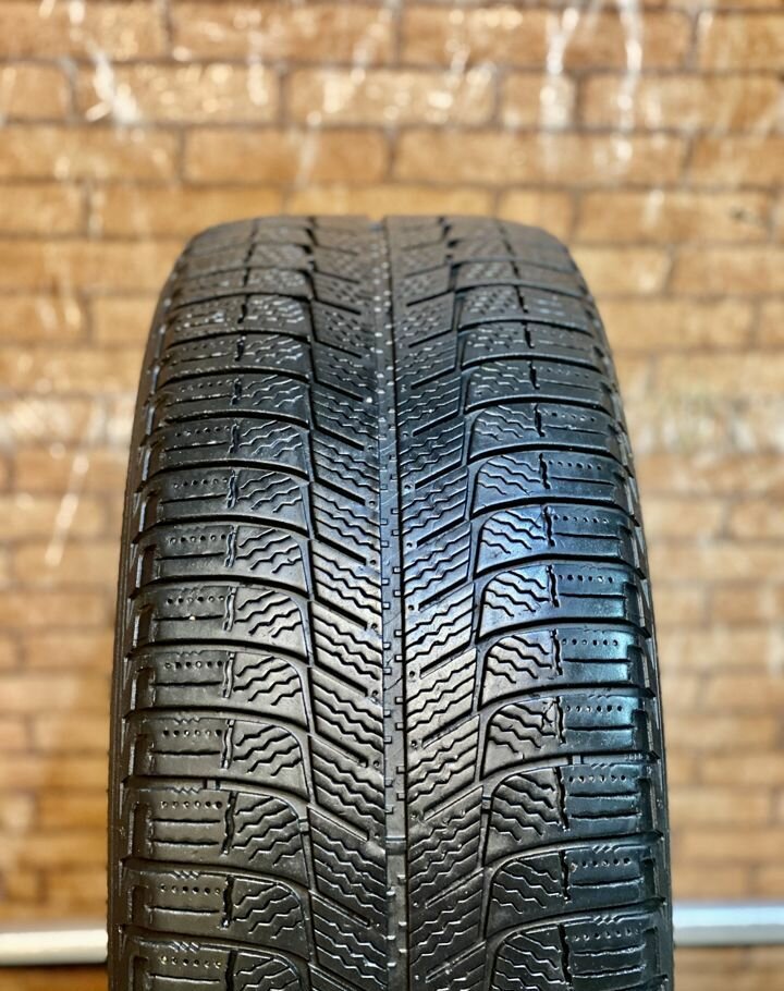 Michelin X-Ice 3 205/55 R16