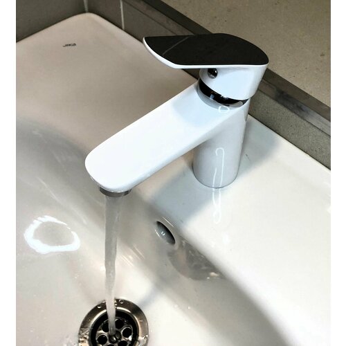 Смеситель для раковины