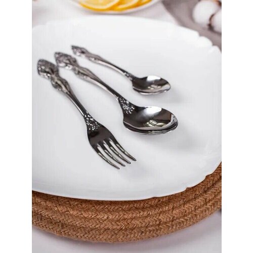 Набор столовых приборов