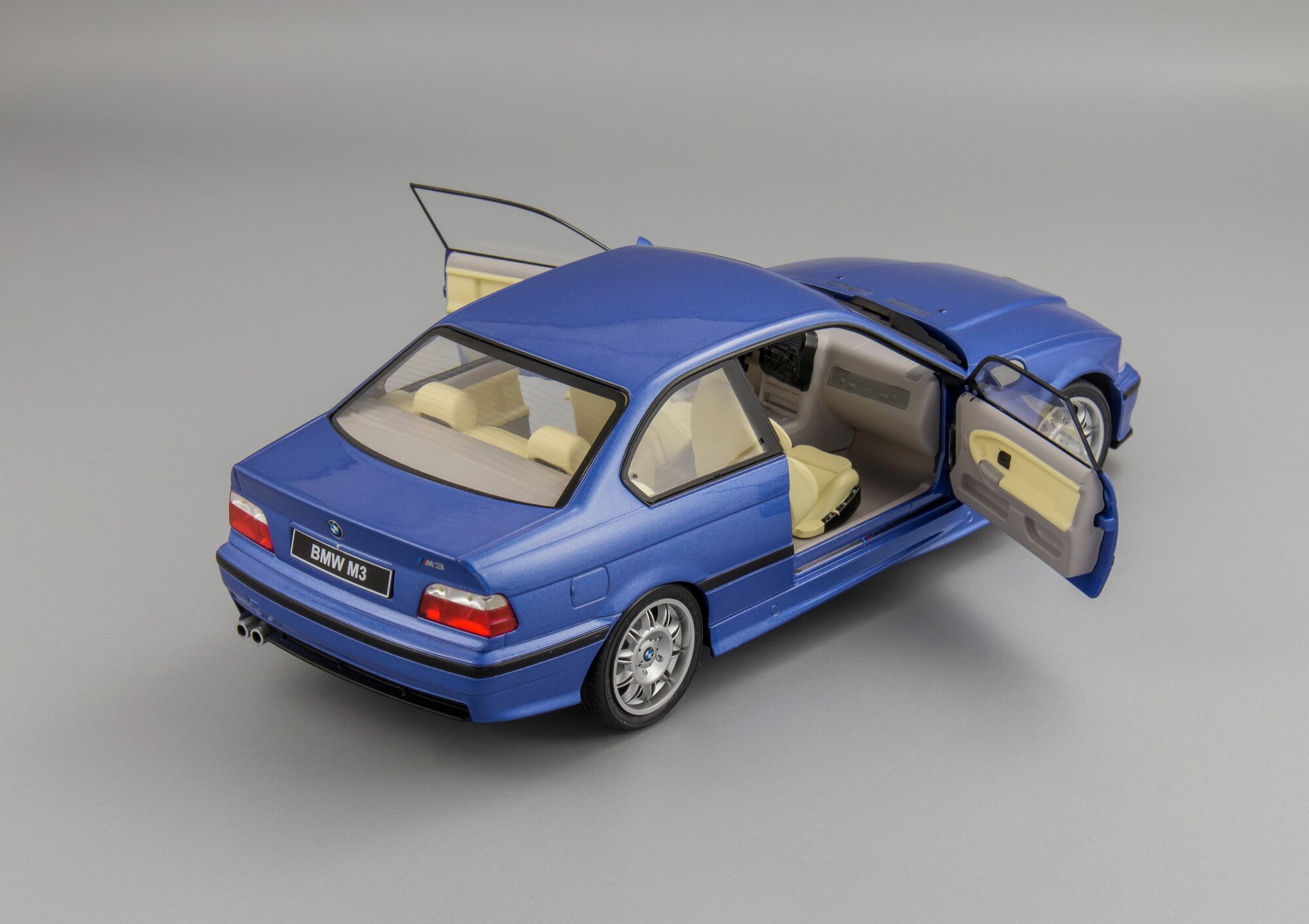 Масштабная модель BMW M3 (E36) Coupe — фото 1