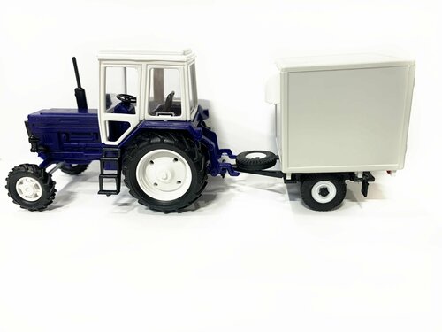 Трактор МТЗ-82 (пластмасса, синий) с прицепом будка 