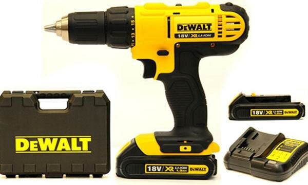 Дрель-шуруповёрт DeWalt DCD 771 C2