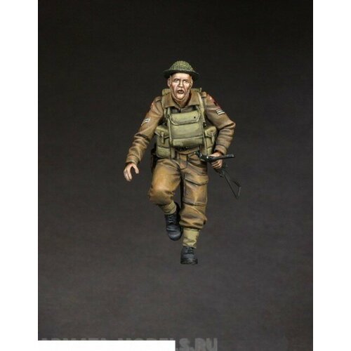 35141SOGA British corporal for Universal Carrier.