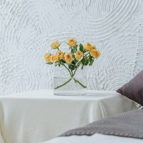 Стеклянная ваза для цветов 