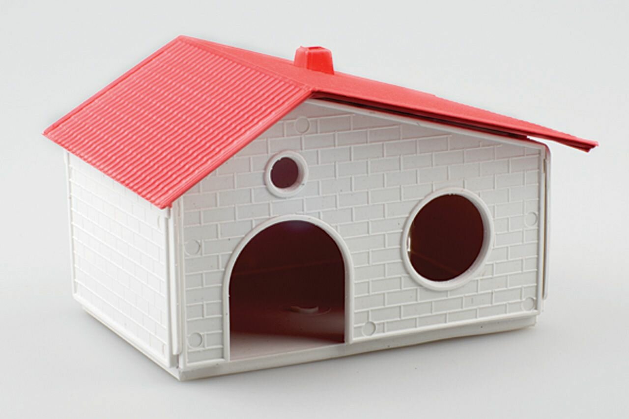 Домик для грызунов пластмассовый вака 15.5х11х9 см цвет разный