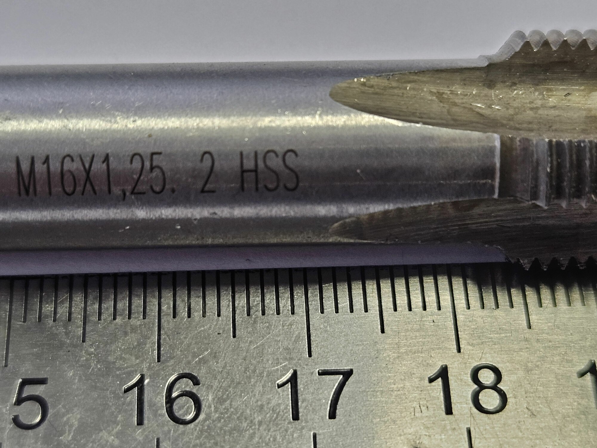 Метчик м/р М16х1,25 — фото 1