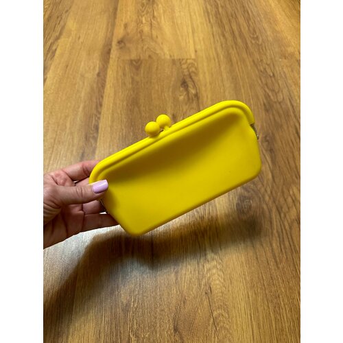 фото Силиконовый кошелёк женский, желтый , детский, универсальный, цветной, для денег, для косметики, для телефона 18 см х 9 см нет бренда