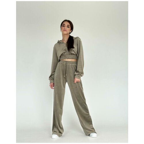 фото Костюм, размер s, зеленый matreshka