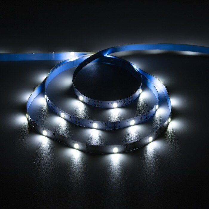 Светодиодная лента Luazon Lighting 1 м, IP20, SMD2835, 30 LED/м, 3хААА, свечение мульти - фотография № 9