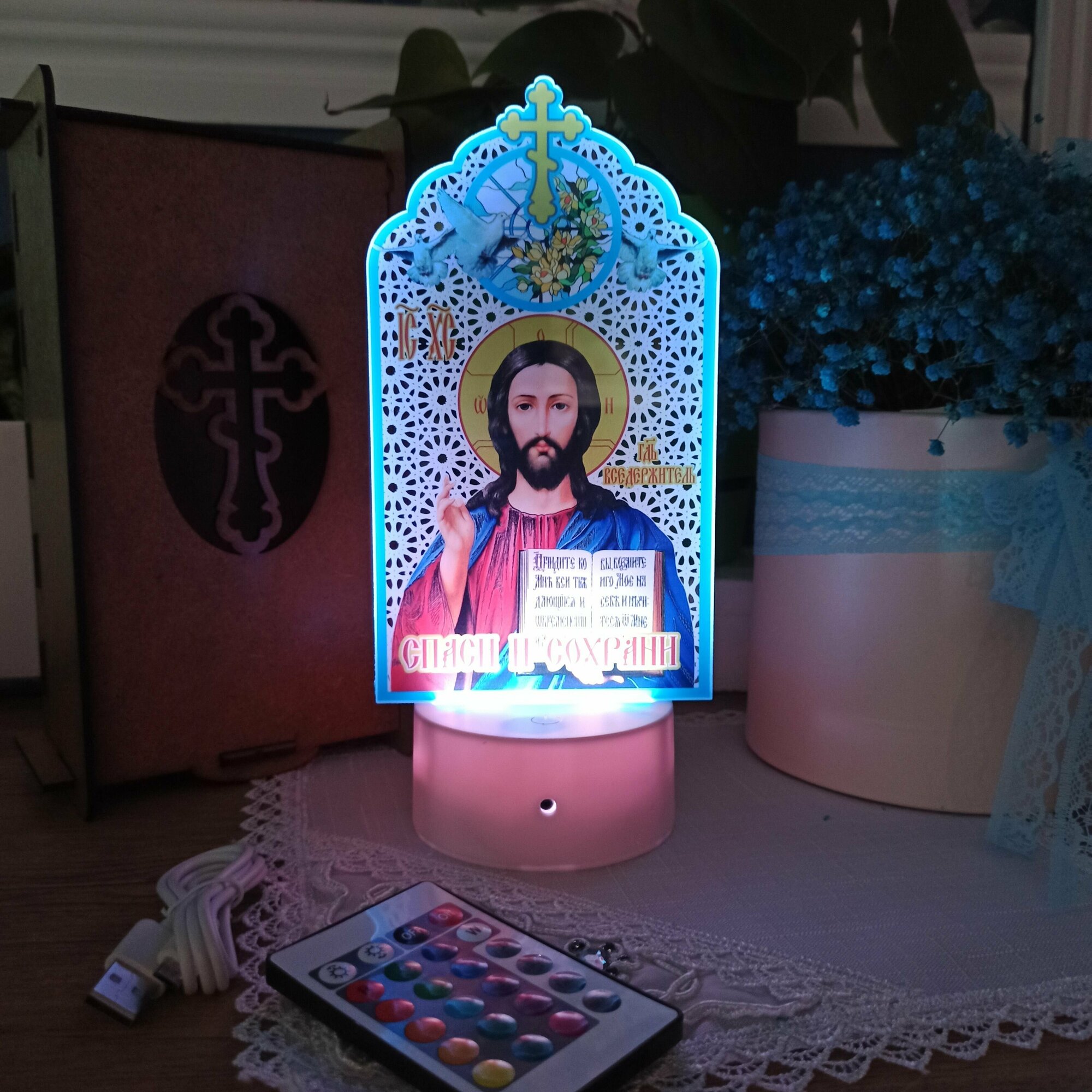 Икона Христа светильник ночник в подарочной упаковке - фотография № 7