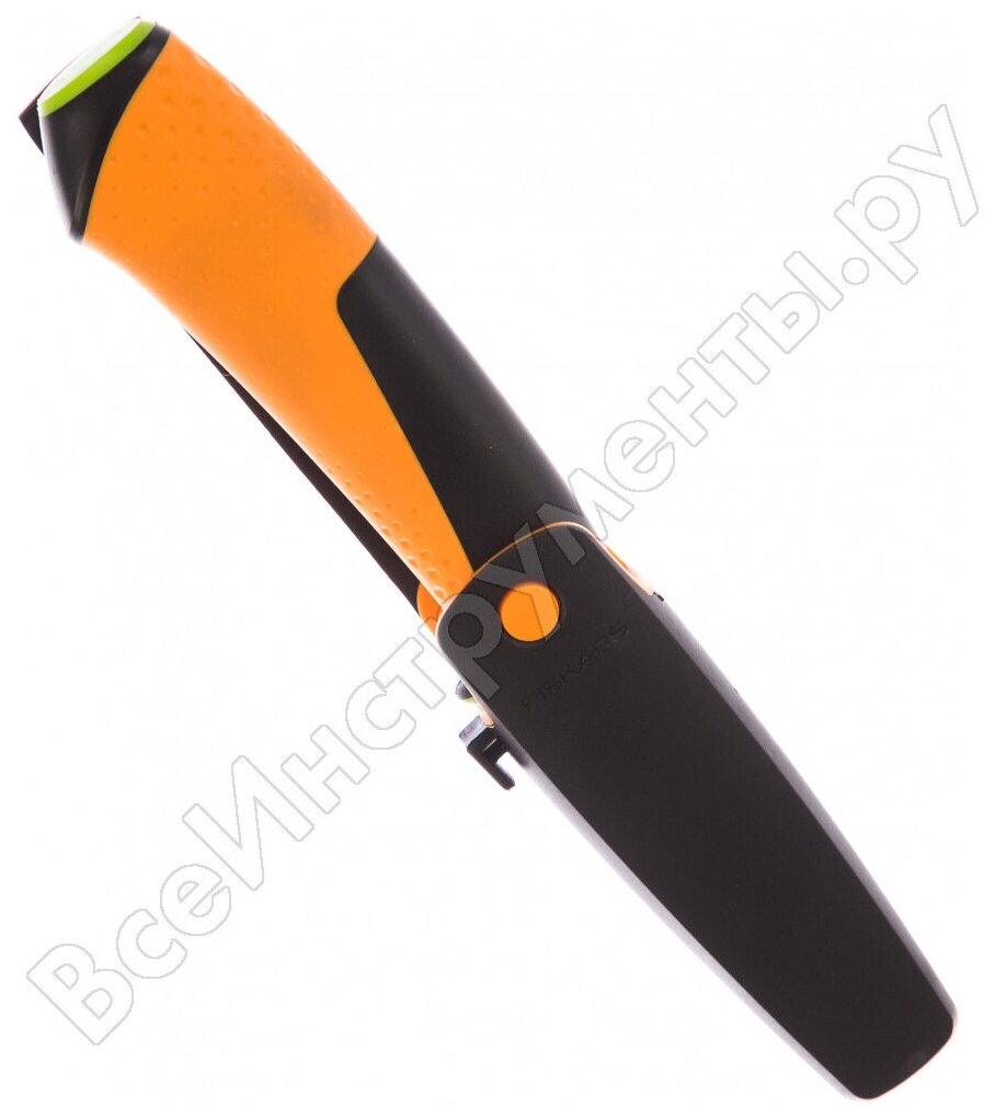 Нож для тяжелых работ с точилкой Fiskars 1023619