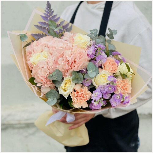 Изображение товара Нежный авторский букет. Маттиола. Роза. Гортензия. Rybe-flowers.