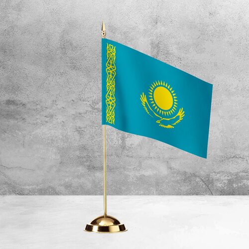 настольный флаг флаг казахстана Настольный флаг Казахстана на пластиковой подставке под золото