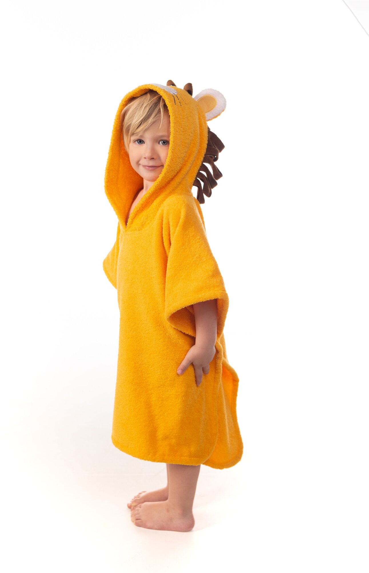 Полотенце-пончо Fluffy Bunny Лев, цвет Желтый, Размер 132Х67см, 100% хлопок, 380гр/м2 - фотография № 3