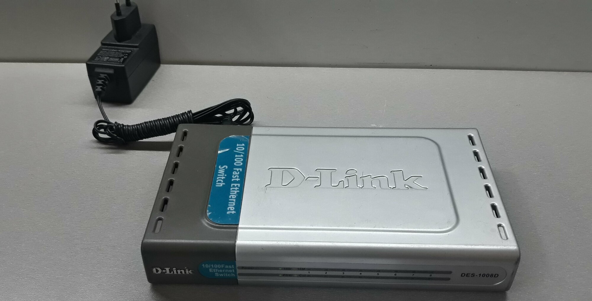 Коммутатор D-Link DES-1008D 8 портов 100Mbit