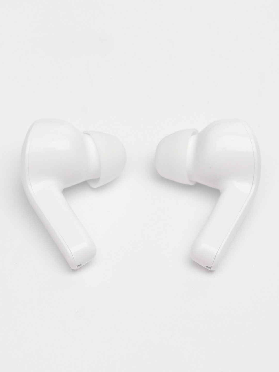 Наушники беспроводные белые, с цифровым дисплеем, прозрачным кейсом — фото 1