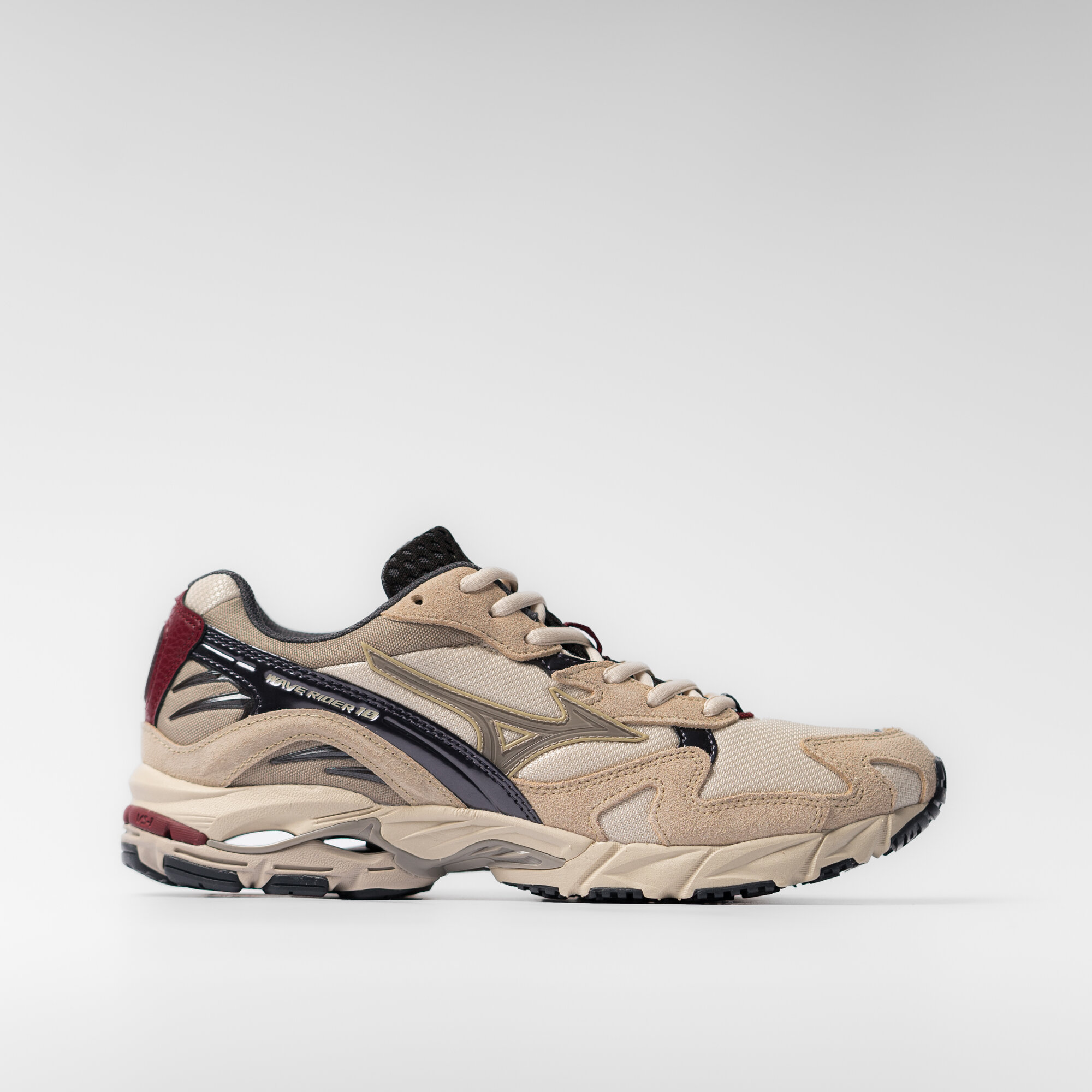 Кроссовки Mizuno