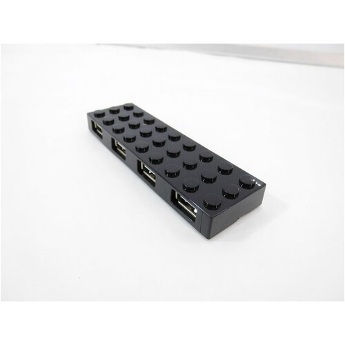 USB-концентратор хаб Lego 4 порта USB 20 выполнен в виде деталей конструктора LEGO черный 59000₽