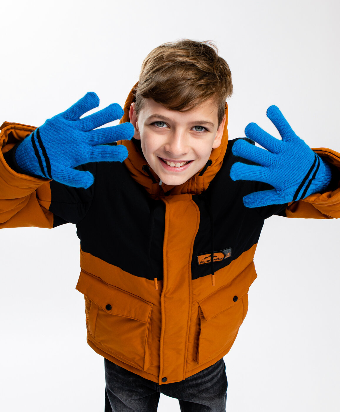 фото Перчатки вязаные синие Button Blue для мальчиков