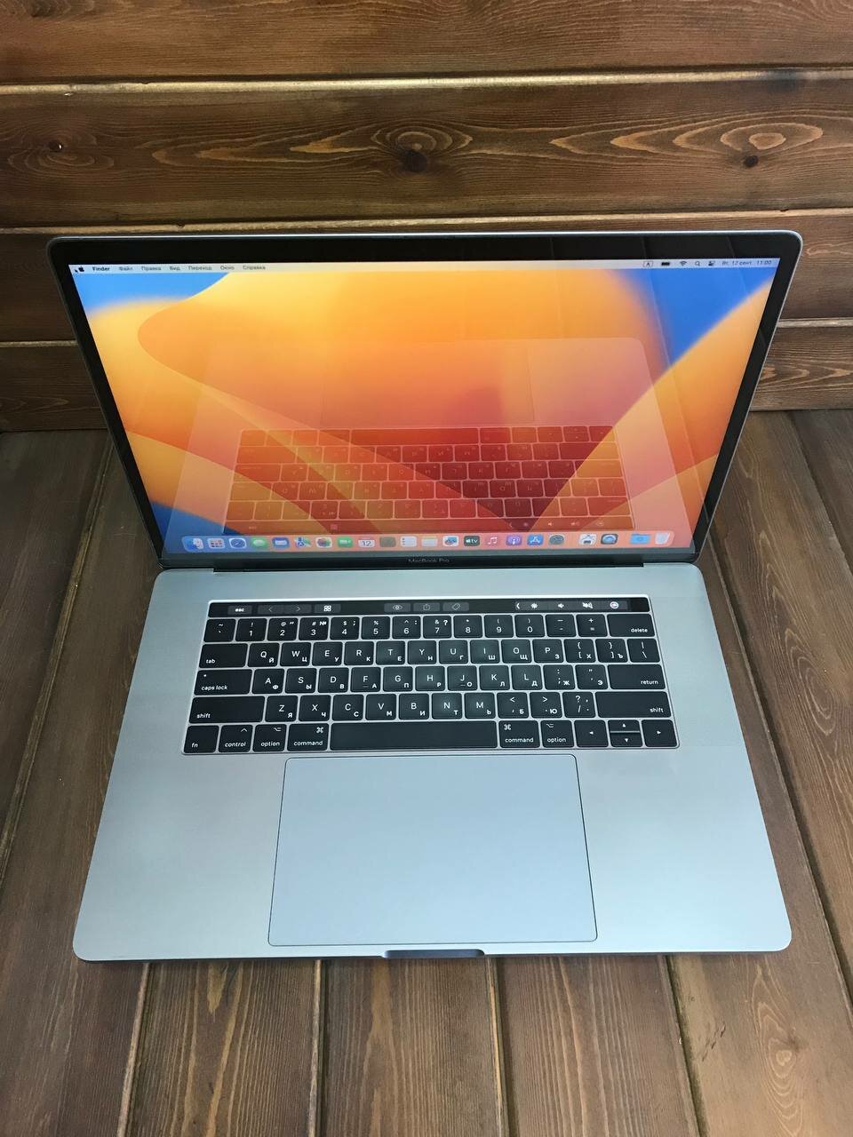 15.4 Ноутбук Apple MacBook Pro 15 2017 2880x1800, Intel Core i7 2.8 ГГц, RAM 16 ГБ, SSD 512ГБ, macOS, серый космос, русская раскладка