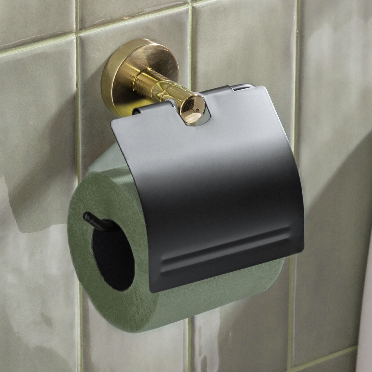 Держатель для туалетной бумаги с крышкой Oro Nero Moroshka цвет Золото Черный