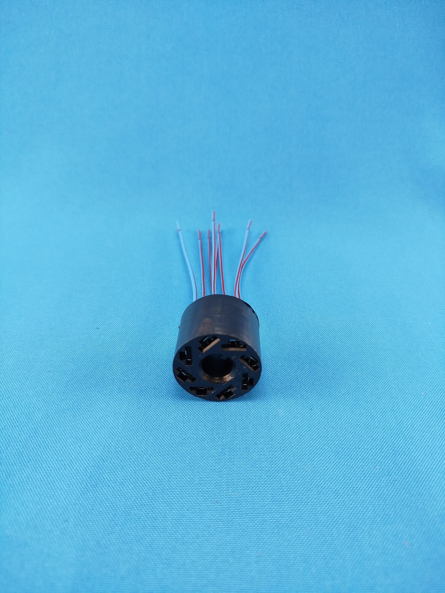 Колодка с проводами "LECAR" для автомобилей ВАЗ 2104-07, 13-15 к выключателю аварийной сигнал. (негерметичная)