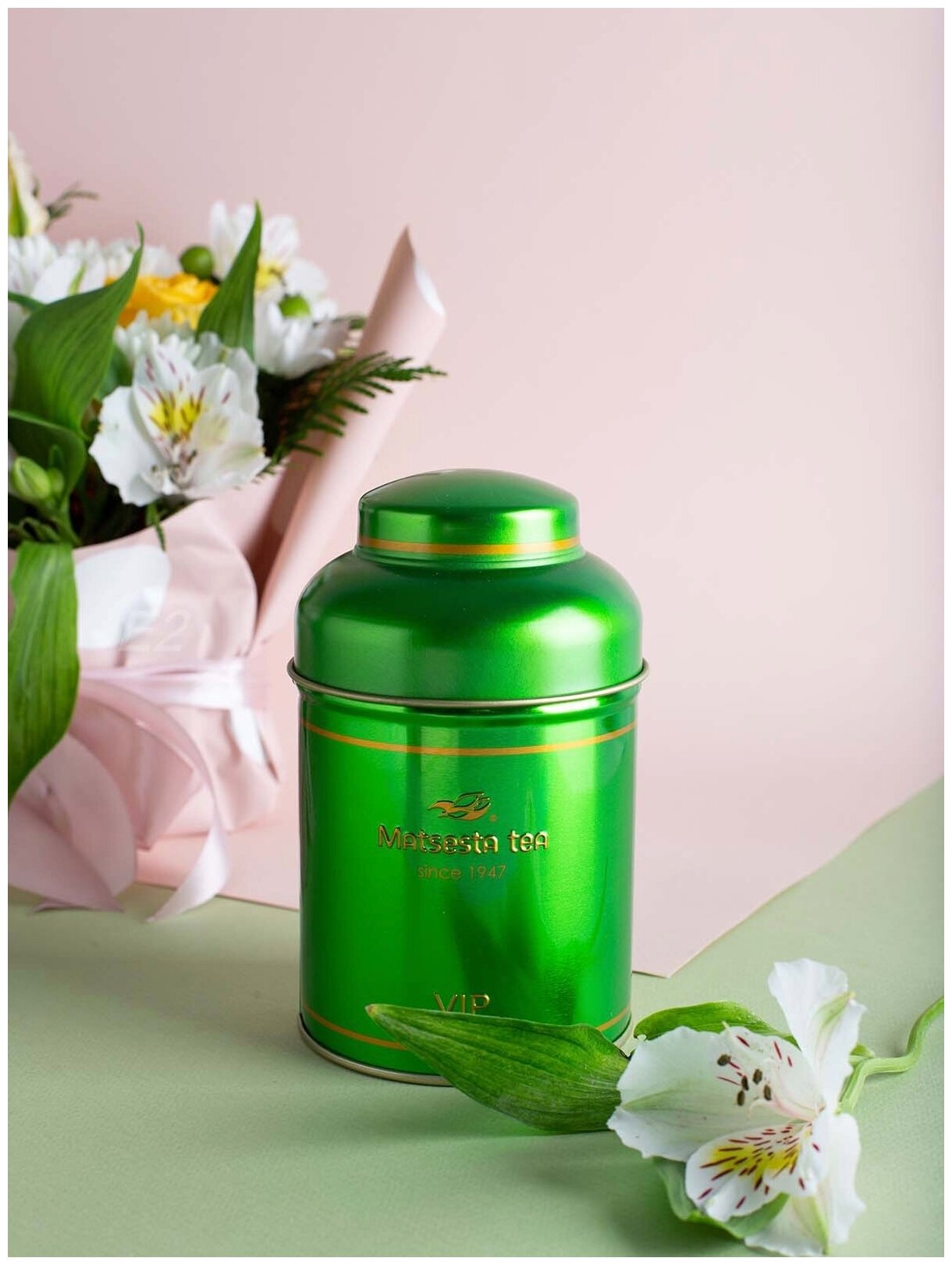 Чай зеленый байховый высшего сорта с цветками и бутонами жасмина. - фотография № 4