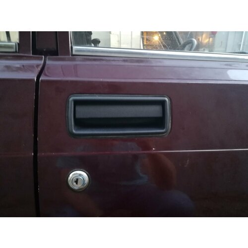 Ручки наружные стандартные ВАЗ 2104, 2105, 2107 черные (пластик)