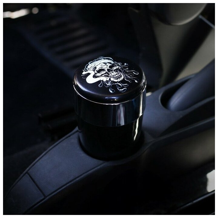 фото Пепельница для авто TORSO с подсветкой, череп, черный