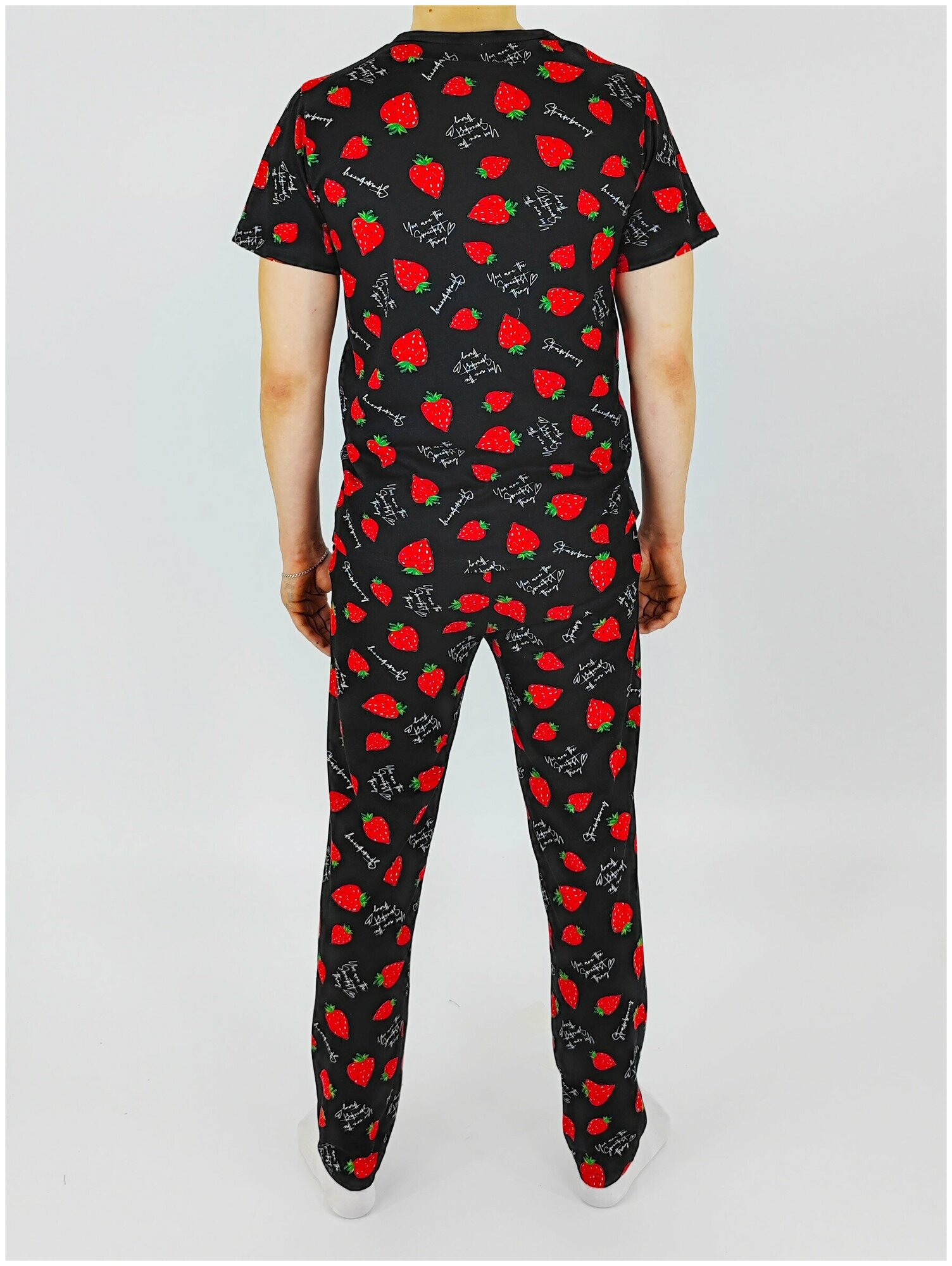 Мужская пижама, мужской пижамный комплект ARISTARHOV, Футболка + Брюки, Клубничка, черный алый, размер 44 - фотография № 7