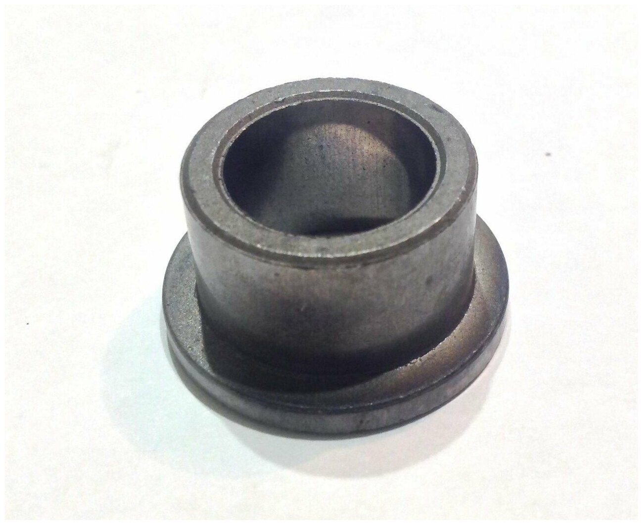 фото Втулка (подшипник скольжения) редуктора снегоуборщика 19x26x20 мм