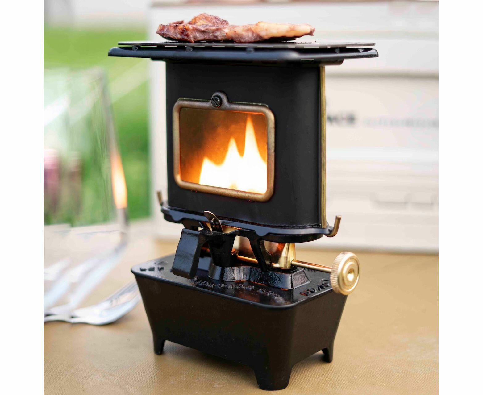 Туристический примус-керосинка Winnerwell Iron Camping Cooker Stove