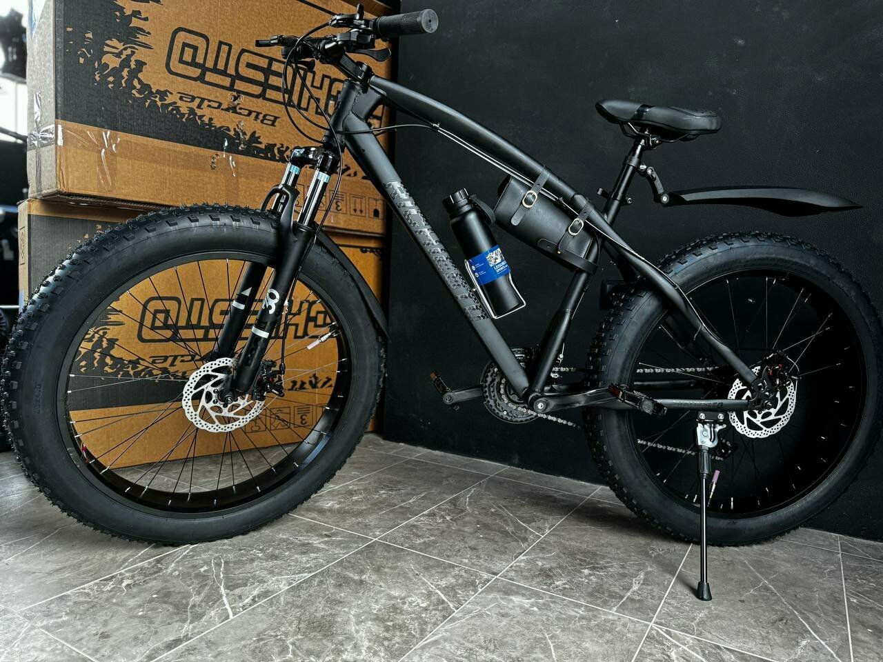 Велосипед горный Фэтбайк Fatbike Richiesto 26" На спицах Взрослый Подростковый Рама 21", чёрный