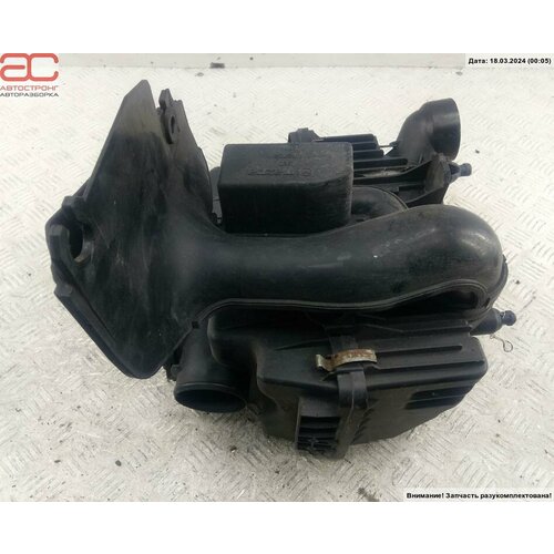 Корпус воздушного фильтра Mazda CX-7 ER R2AX13320A 19730₽