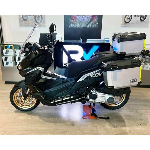 Скутер Regulmoto XDV ADVENTURE 300CC в комплекте с кофрами (LJ300T-18) EFI