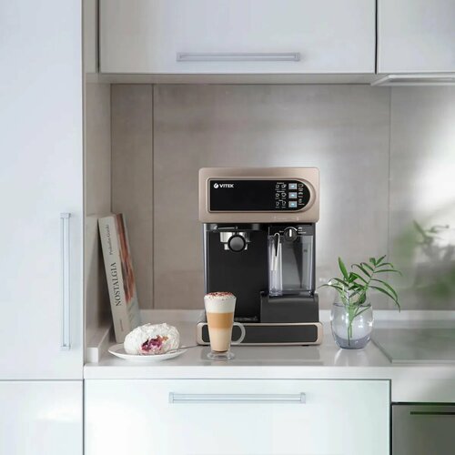 Кофеварка рожковая с автоматическим капучинатором Vitek VT-1517GD рожковая золото 19221₽