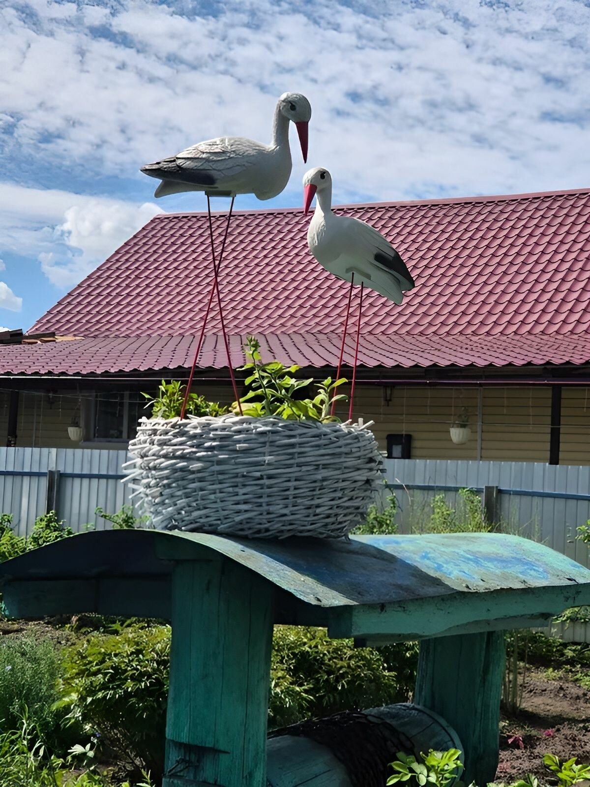 Фигурка садовая