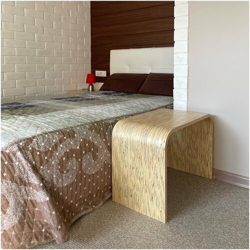 Журнальный ,Приставной столик в шпоне Ледяного дерева