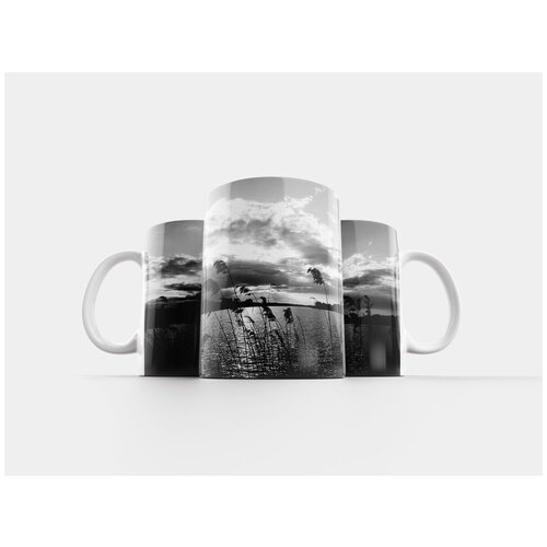 фото Кружка "озеро, чб, солнце" 320 мл lotsprints