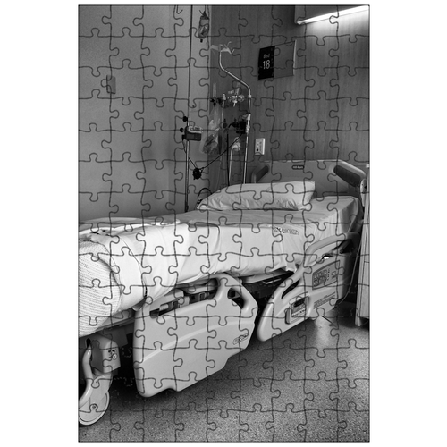 фото Магнитный пазл 27x18см."больница, кровать, крайняя необходимость" на холодильник lotsprints