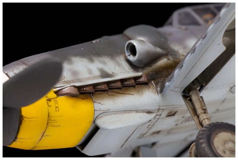 Модель для склеивания Zvezda Самолёт Мессершмитт BF-109 G6 - фото №10