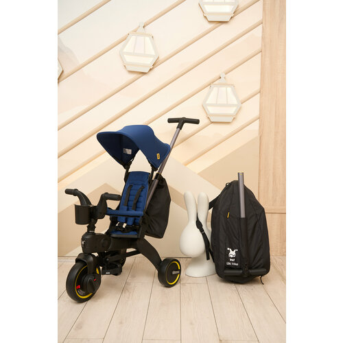 фото Трехколесный складной велосипед doona liki trike, royal blue, полная комплектация