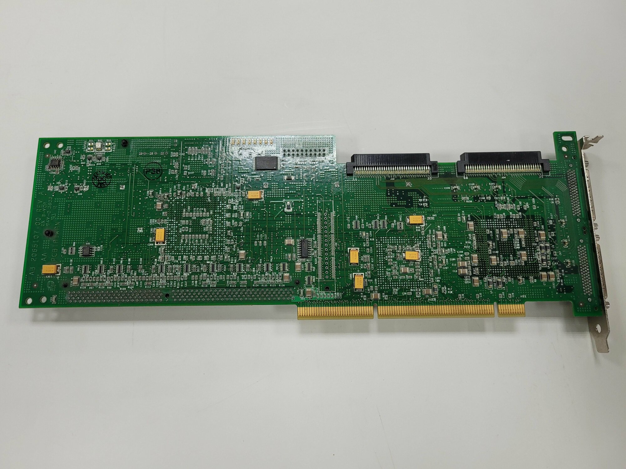 Контролле-RAID IBM 13N2197 PCI-X 128Mb