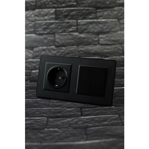 Розетка с выключателем двухклавишным черная
