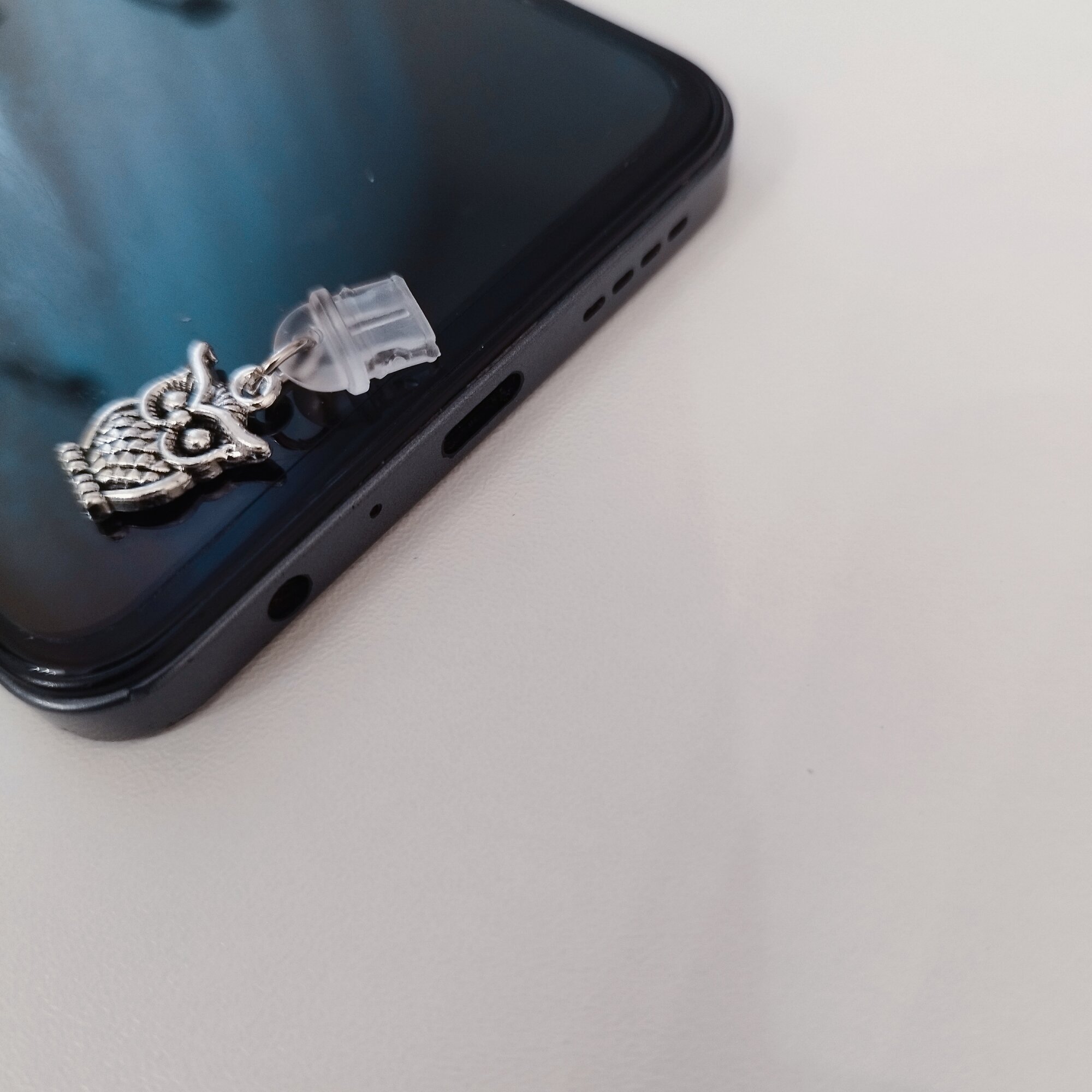 Заглушка подвеска "Совушка", для смартфона, разъем Type-C, защита от пыли — фото 1