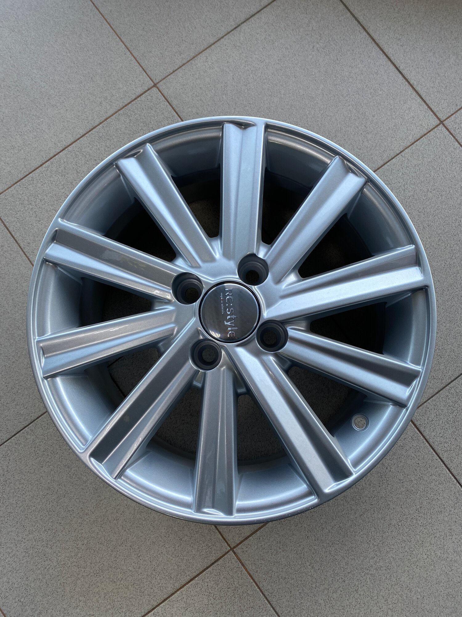 Автодиск К&К Камрик 6.5X15 4X98 ET35 58.5 Сильвер (Продажа по 4 шт.)