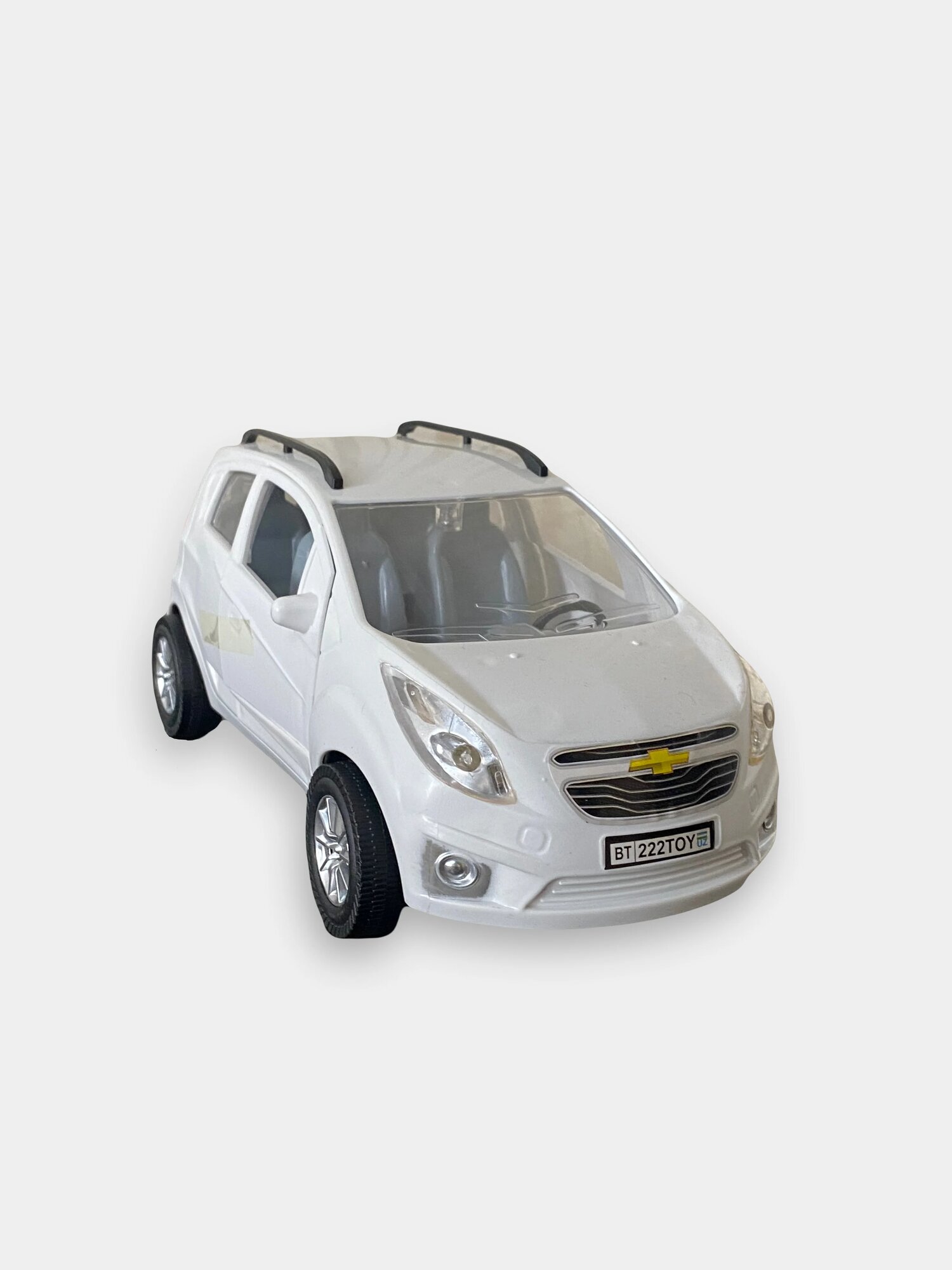 Машинка игрушечная Chevrolet Spark пластиковая 1+ — фото 1
