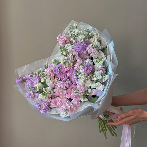 Изображение товара Ароматный букет из маттиол микс в авторской упаковке, Veresk 817