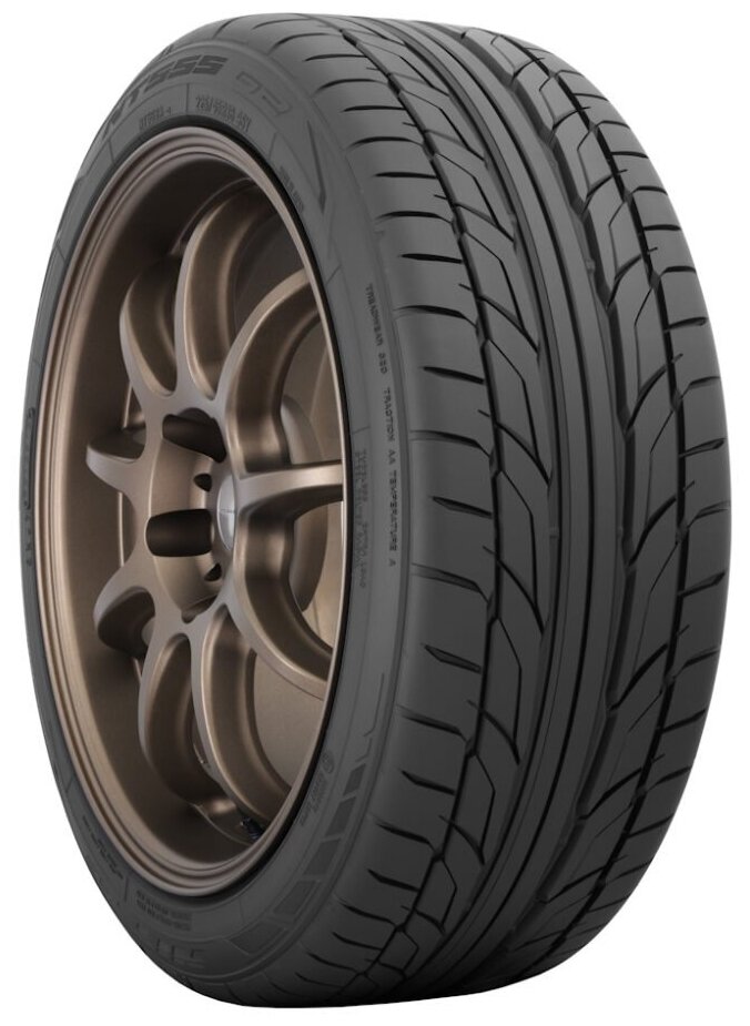 Nitto NT555G2 225/35 R19 88Y летняя