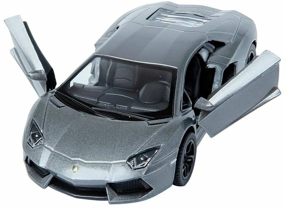 Гоночный автомобиль Lamborghini Aventador
